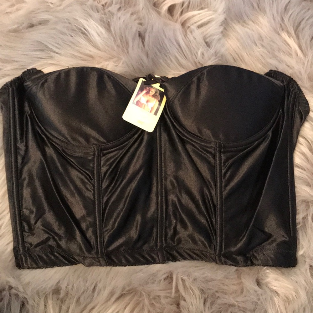 Lynda’s world Black corset
